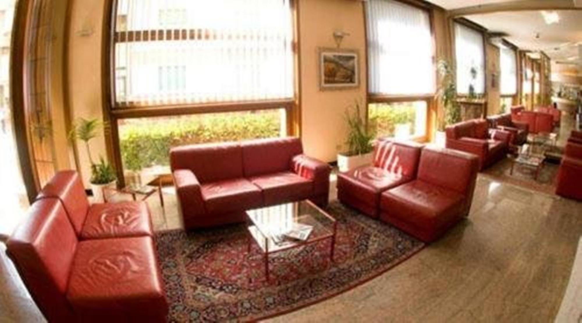 Hotel Milano Пістоя Екстер'єр фото