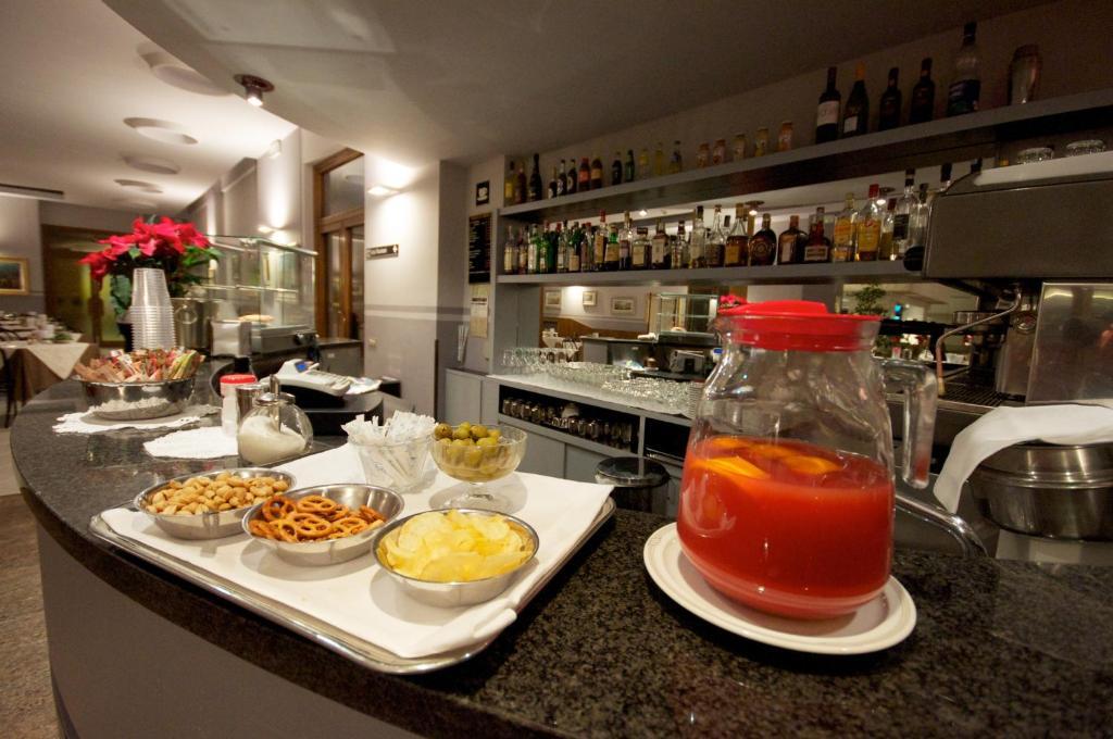 Hotel Milano Пістоя Екстер'єр фото