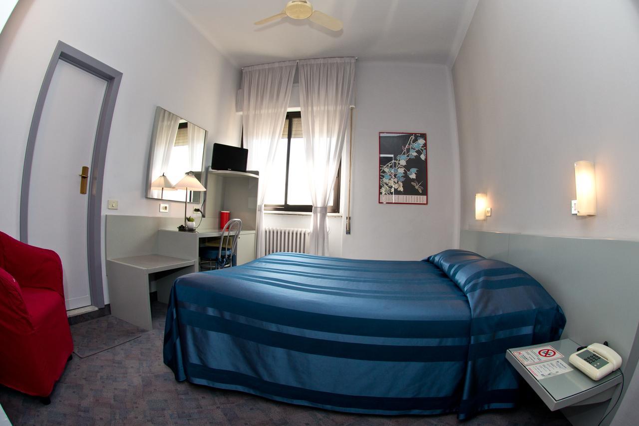 Hotel Milano Пістоя Екстер'єр фото