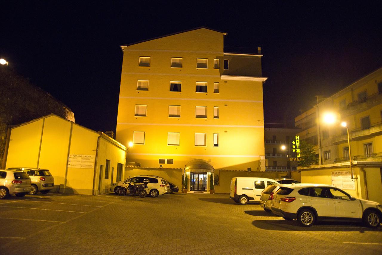Hotel Milano Пістоя Екстер'єр фото